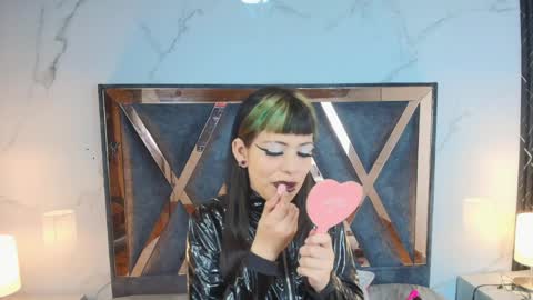 Aurora Diaz online show from 04/06/26, 11:44