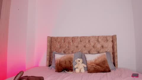 ...  ... online show from 10/01/25, 08:04