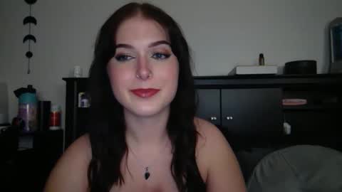 Snapshot of auroralightz1 chatting on 09/20/25, 02:34 auroralightz1 online show from 09/20/25, 02:34