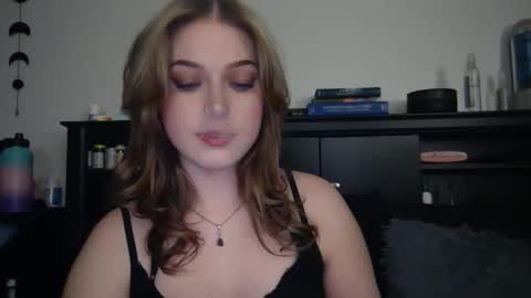 auroralightz1 online show from 02/26/26, 09:03