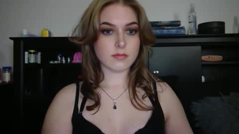 Snapshot of auroralightz1 chatting on 03/04/26, 08:04 auroralightz1 online show from 03/04/26, 08:04