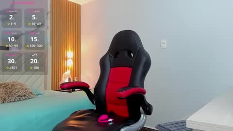 Snapshot of auroramartin2 chatting on 09/23/25, 08:01 auroramartin2 online show from 09/23/25, 08:01