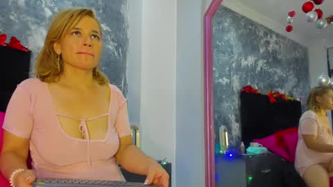 Aurora Rojas online show from 01/02/25, 10:26