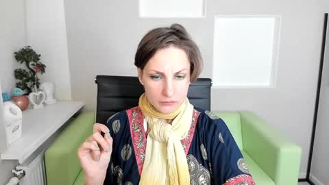 Snapshot of aurorascript chatting on 12/06/24, 07:12 Aurora online show from 12/06/24, 07:12