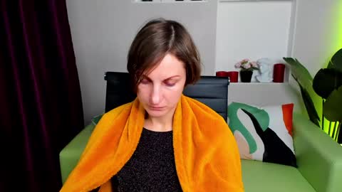 Snapshot of aurorascript chatting on 12/14/24, 07:14 Aurora online show from 12/14/24, 07:14