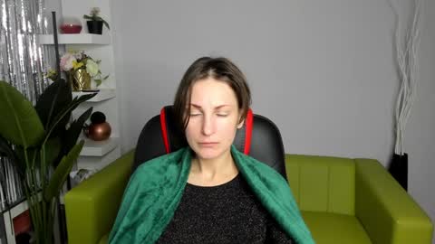 Snapshot of aurorascript chatting on 01/19/25, 12:06 Aurora online show from 01/19/25, 12:06