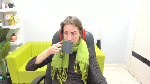 Snapshot of aurorascript chatting on 02/03/25, 07:00 Aurora online show from 02/03/25, 07:00