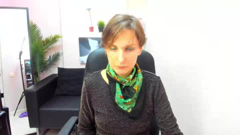 Snapshot of aurorascript chatting on 02/22/25, 06:30 Aurora online show from 02/22/25, 06:30