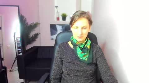 Snapshot of aurorascript chatting on 02/23/25, 12:51 Aurora online show from 02/23/25, 12:51