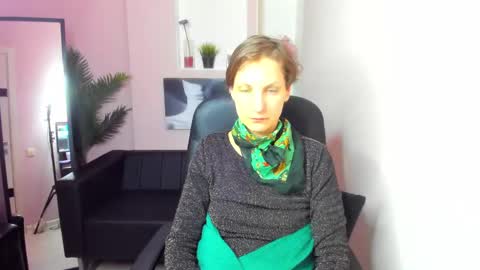 Snapshot of aurorascript chatting on 02/23/25, 03:56 Aurora online show from 02/23/25, 03:56