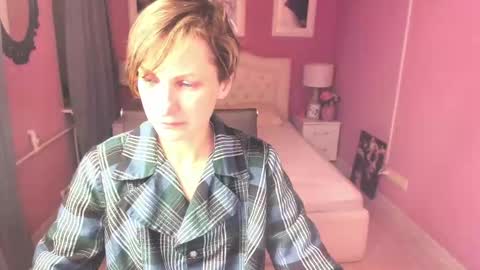 Snapshot of aurorascript chatting on 03/09/25, 01:14 Aurora online show from 03/09/25, 01:14