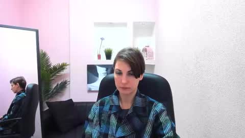 Snapshot of aurorascript chatting on 03/11/25, 03:23 Aurora online show from 03/11/25, 03:23