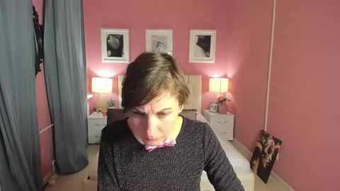 Snapshot of aurorascript chatting on 03/12/25, 04:02 Aurora online show from 03/12/25, 04:02