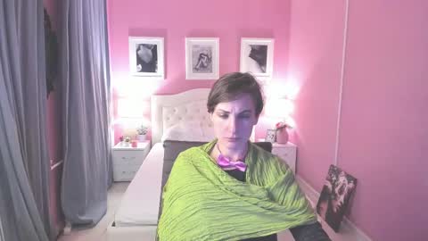 Snapshot of aurorascript chatting on 03/12/25, 07:17 Aurora online show from 03/12/25, 07:17