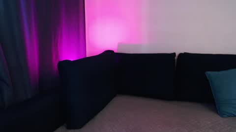 Snapshot of auroraunique chatting on 04/10/26, 07:57 Aurora online show from 04/10/26, 07:57