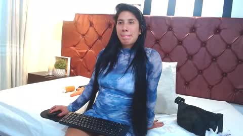 Valeria Moreau online show from 03/05/25, 08:32