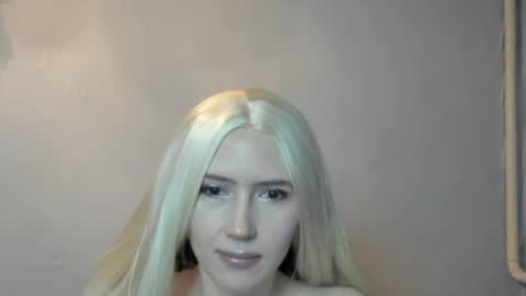 Snapshot of auroro8445438 chatting on 04/24/26, 05:15 auroro8445438 online show from 04/24/26, 05:15