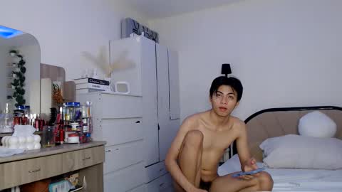 Snapshot of aus_thin02 chatting on 03/25/26, 07:53 Austin online show from 03/25/26, 07:53