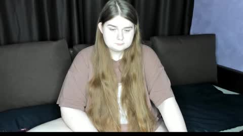 Snapshot of aushpana chatting on 11/13/25, 10:14 aushpana online show from 11/13/25, 10:14