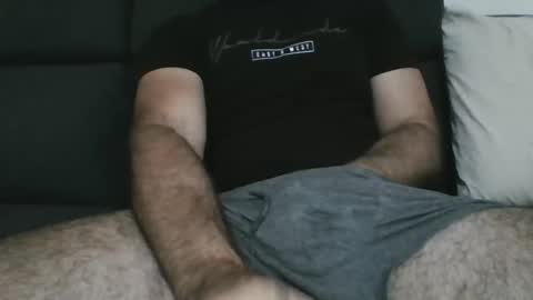 Snapshot of aussdiver chatting on 12/26/24, 11:32 Aussie online show from 12/26/24, 11:32