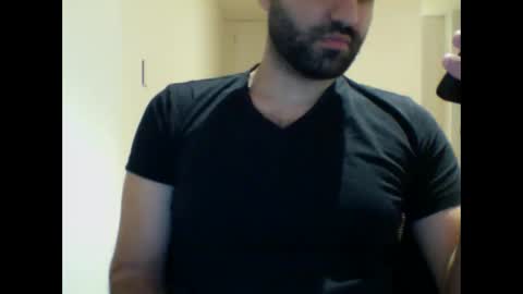 Snapshot of aussie099 chatting on 11/11/25, 10:04 aussie099 online show from 11/11/25, 10:04