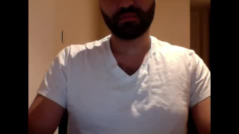 Snapshot of aussie099 chatting on 11/15/25, 09:17 aussie099 online show from 11/15/25, 09:17