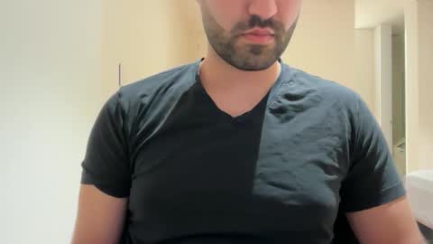 Snapshot of aussie099 chatting on 12/22/25, 10:12 aussie099 online show from 12/22/25, 10:12