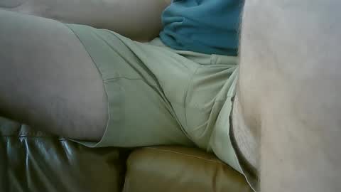 Snapshot of aussie5892 chatting on 01/29/25, 04:05 Justin online show from 01/29/25, 04:05