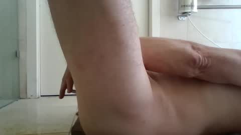 Snapshot of aussie_dad123 chatting on 01/27/25, 01:26 aussie_dad123 online show from 01/27/25, 01:26