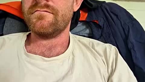 aussie_dadbod9 online show from 11/30/25, 11:53