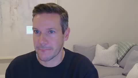 aussiesurfer0000 online show from 05/05/26, 11:57