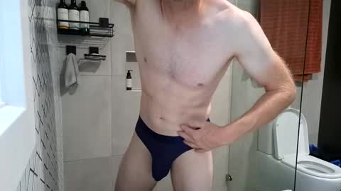 Snapshot of aussieweapon chatting on 01/27/25, 10:16 Nick online show from 01/27/25, 10:16