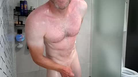 Snapshot of aussieweapon chatting on 04/01/26, 10:51 Nick online show from 04/01/26, 10:51