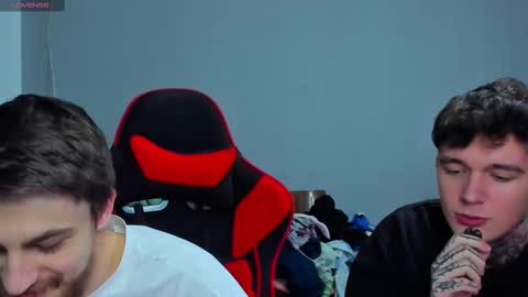 Snapshot of austen_milker chatting on 12/12/24, 11:14 Austen online show from 12/12/24, 11:14