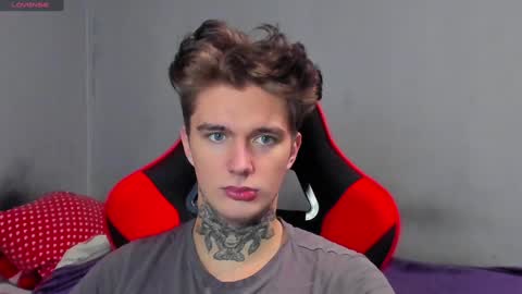 Snapshot of austen_milker chatting on 01/23/25, 06:56 Austen online show from 01/23/25, 06:56