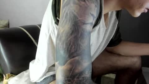 Snapshot of austin1119a chatting on 12/04/25, 05:28 austin1119a online show from 12/04/25, 05:28