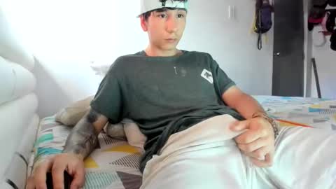 Snapshot of austin1119a chatting on 12/20/25, 05:53 austin1119a online show from 12/20/25, 05:53