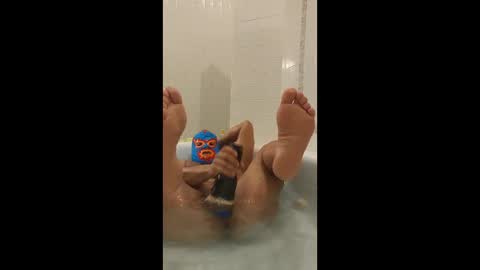 austin819 online show from 12/15/25, 04:06