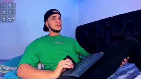 Snapshot of austin_curry chatting on 01/05/25, 01:45 A online show from 01/05/25, 01:45