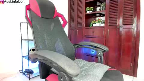 Snapshot of austin_falcon chatting on 03/14/26, 07:08 Austin online show from 03/14/26, 07:08