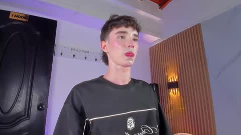 Snapshot of austin_rouse chatting on 03/20/26, 08:03 austin_rouse online show from 03/20/26, 08:03