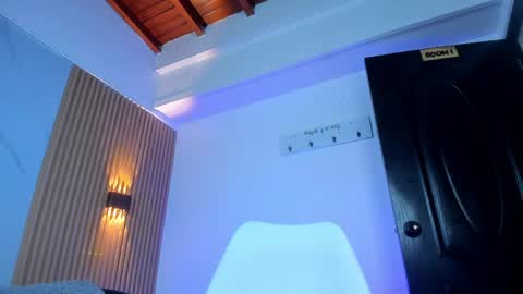 Snapshot of austin_rouse chatting on 04/06/26, 07:26 austin_rouse online show from 04/06/26, 07:26