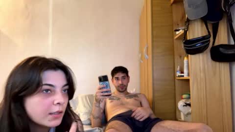 Snapshot of austinavril chatting on 11/29/25, 08:45 austinavril online show from 11/29/25, 08:45