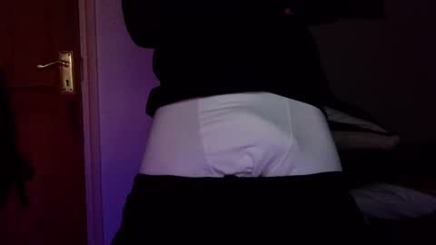 Snapshot of austineaimes chatting on 01/27/25, 10:27 Austinaimes online show from 01/27/25, 10:27