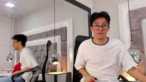 austinreeds online show from 10/26/25, 09:42