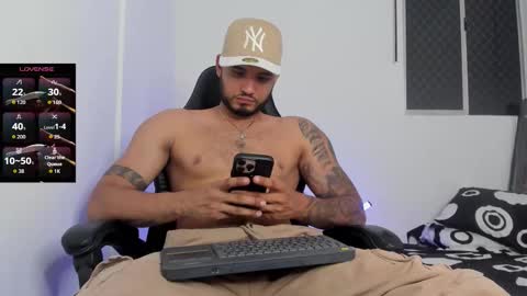 Snapshot of austintorres_ chatting on 02/14/26, 02:08 AustinTorres online show from 02/14/26, 02:08