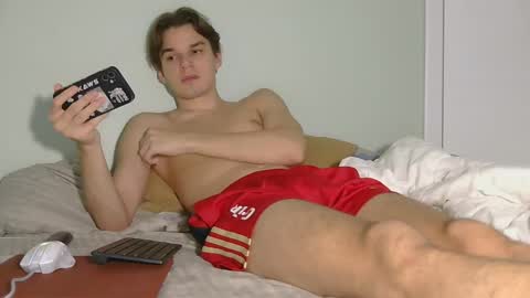 Snapshot of auston_r1ch chatting on 12/21/24, 11:13 Auston 3 online show from 12/21/24, 11:13