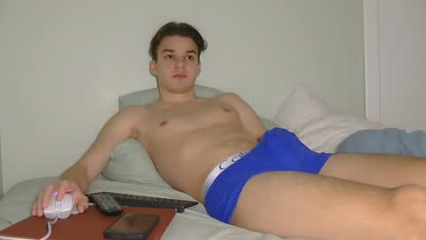 Snapshot of auston_r1ch chatting on 02/06/25, 05:19 Auston 3 online show from 02/06/25, 05:19