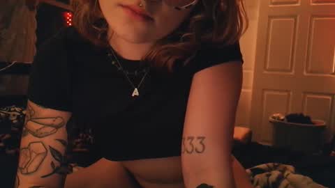 Autie 3 online show from 02/11/26, 04:06