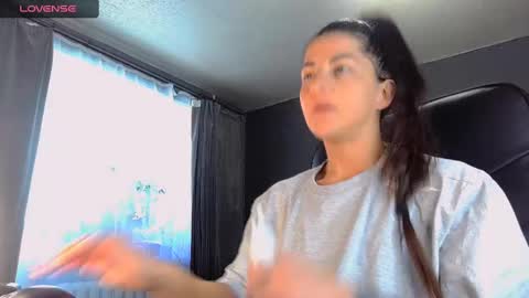 Snapshot of ava__doll chatting on 02/26/25, 10:36 Ava online show from 02/26/25, 10:36